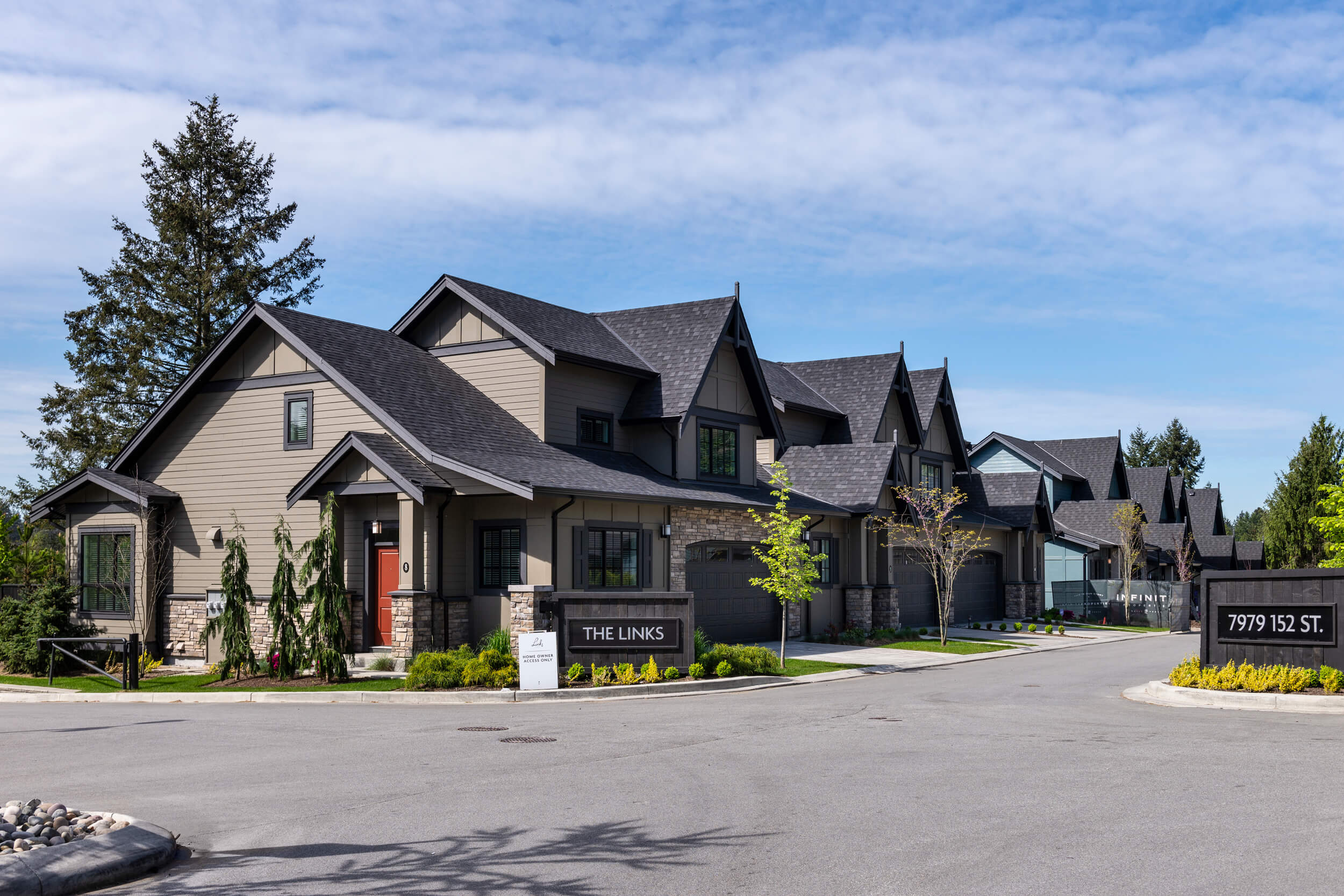 The “The Links” development is a residential townhouse project in Surrey; The Links Residences has 55 units. Design by Group 161 | Atelier Pacific Architecture.